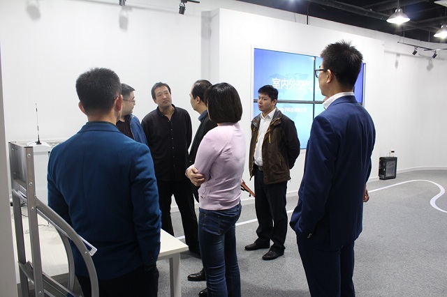 市中區教育局副局長一(yī / yì ／yí)行來(lái)諾方參觀考察-2.png
